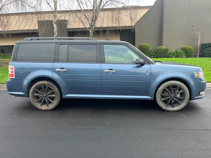 BLUE, 2018 FORD FLEX Image 4