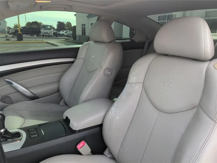 Vibrant Red, 2008 INFINITI G37 Image 16