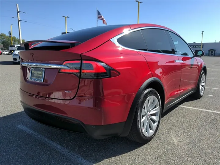 Red Multi-Coat, 2016 TESLA MODEL X Image 7