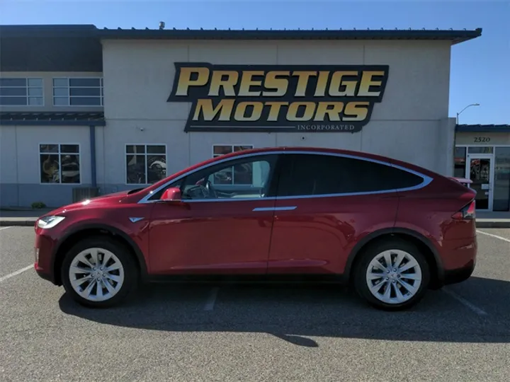 Red Multi-Coat, 2016 TESLA MODEL X Image 4