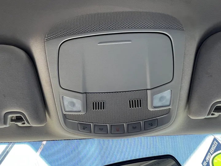 WHITE, 2017 FORD FUSION Image 28