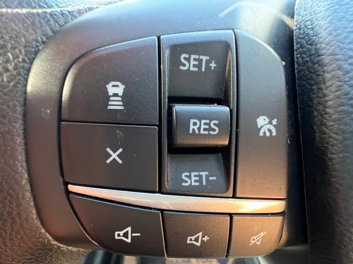 SILVER, 2020 FORD ESCAPE Image 20