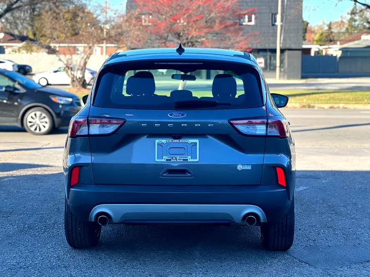 Gray, 2021 Ford Escape Image 7