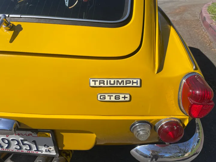 YELLOW, 1969 TRIUMPH GT6 Image 11