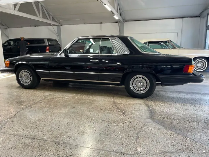 Black, 1979 Mercedes-Benz SLC Image 11