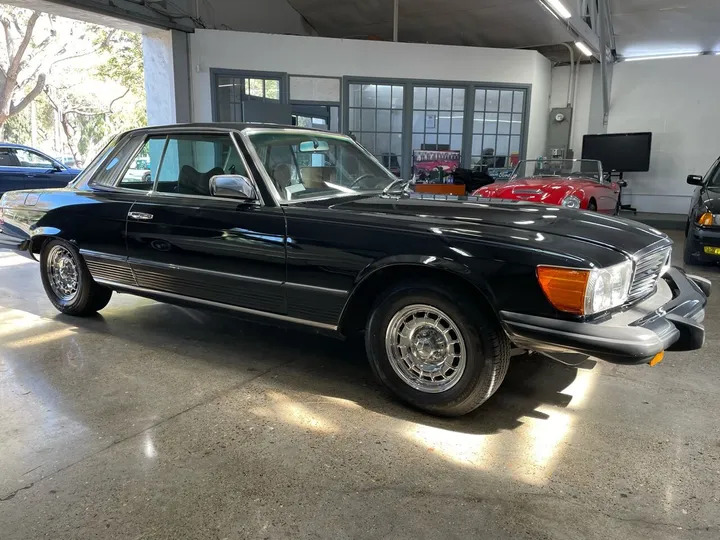 Black, 1979 Mercedes-Benz SLC Image 3