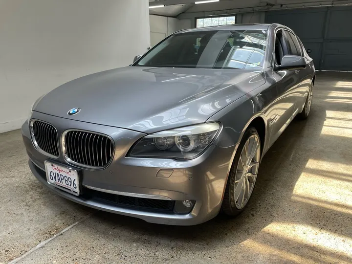 GRAY, 2012 BMW 7 SERIES Image 10