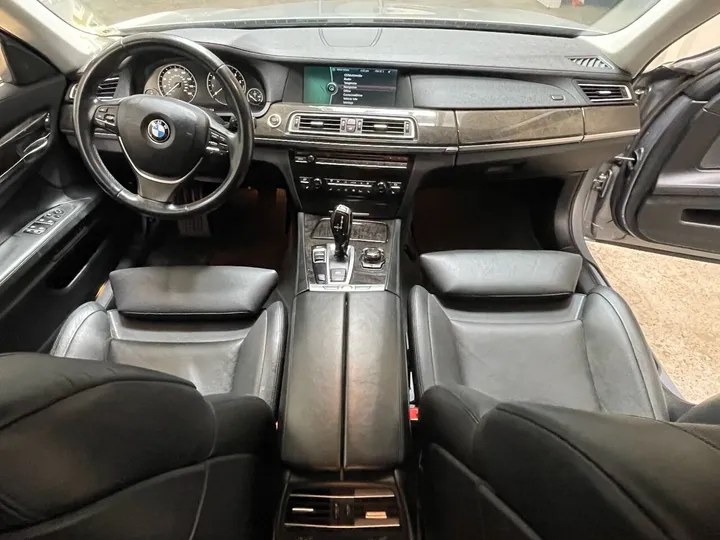 GRAY, 2012 BMW 7 SERIES Image 19