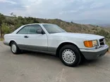 WHITE, 1988 MERCEDES-BENZ 560-CLASS Thumnail Image 3