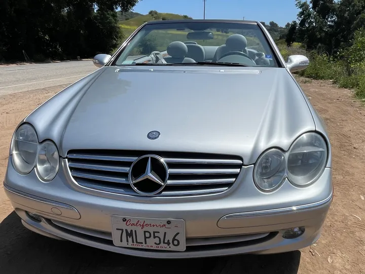 SILVER, 2005 MERCEDES-BENZ CLK-CLASS Image 4