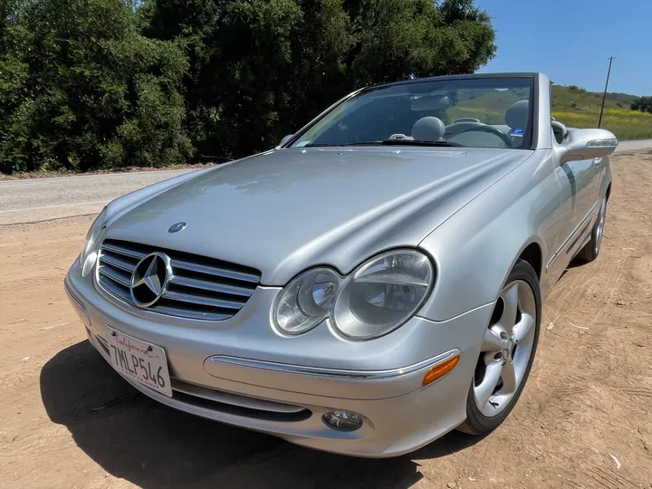 SILVER, 2005 MERCEDES-BENZ CLK-CLASS Image 5