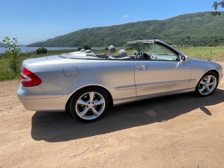 SILVER, 2005 MERCEDES-BENZ CLK-CLASS Image 7