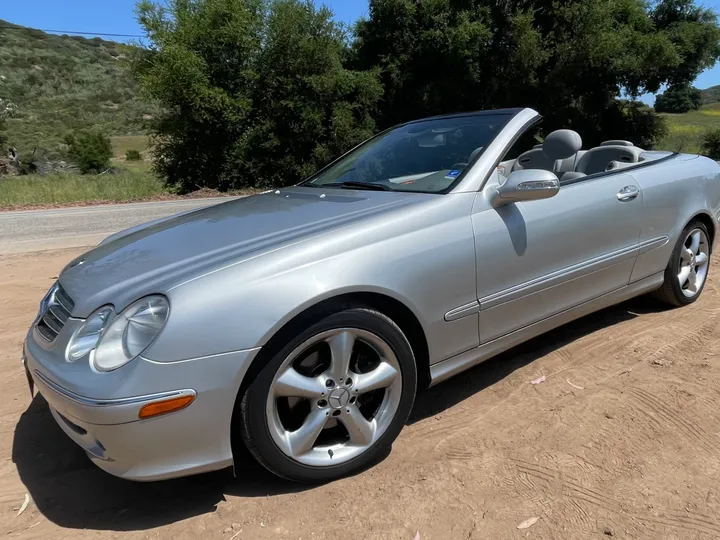 SILVER, 2005 MERCEDES-BENZ CLK-CLASS Image 18