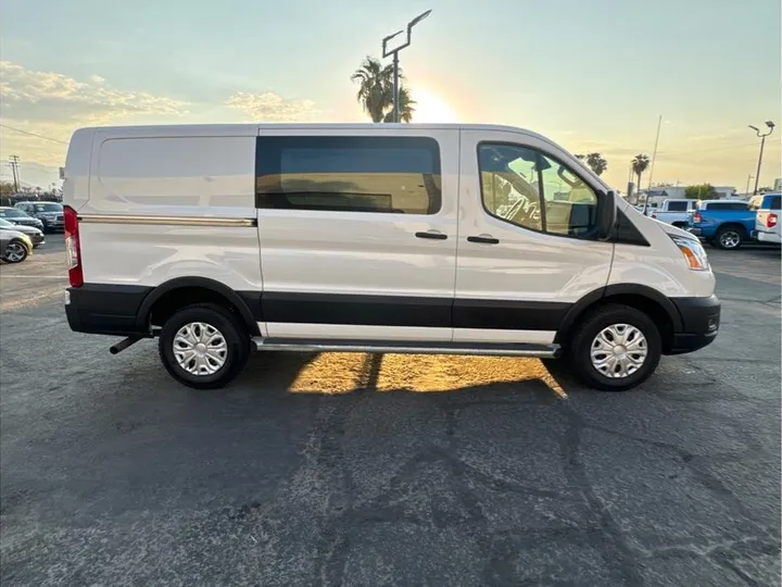 WHITE, 2021 FORD TRANSIT 250 CARGO VAN Image 4