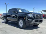 BLACK, 2022 NISSAN FRONTIER CREW CAB Thumnail Image 7