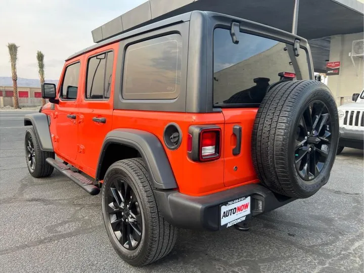 ORANGE, 2018 JEEP WRANGLER UNLIMITED Image 11