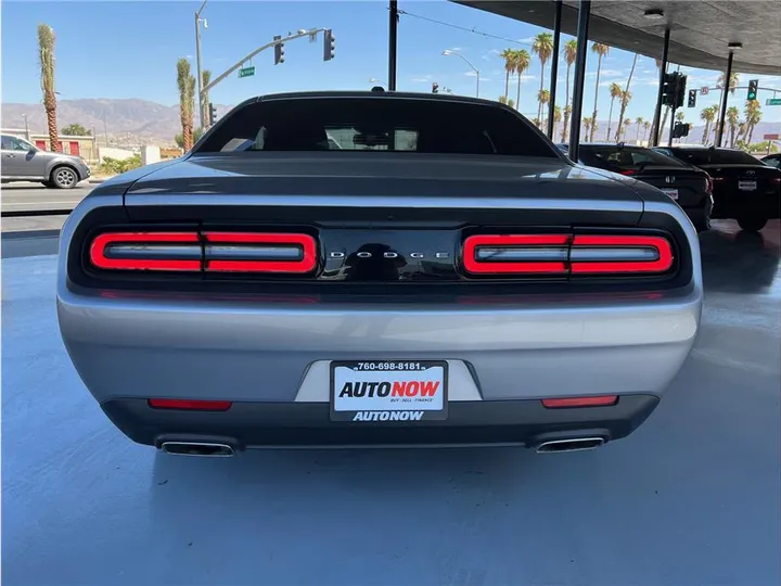 SILVER, 2015 DODGE CHALLENGER Image 14