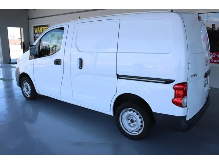 WHITE, 2015 NISSAN NV200 Image 3