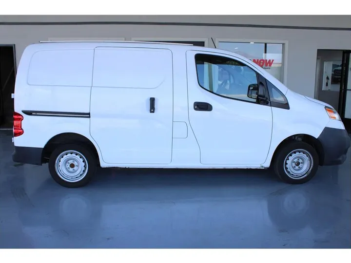 WHITE, 2015 NISSAN NV200 Image 6