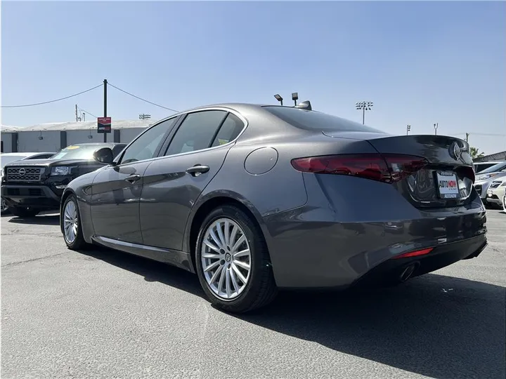 GRAY, 2021 ALFA ROMEO GIULIA Image 3