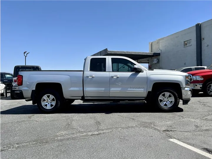 SILVER, 2018 CHEVROLET SILVERADO 1500 DOUBLE CAB Image 6