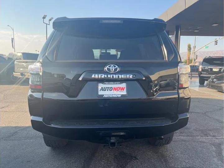 BLACK, 2017 TOYOTA 4RUNNER Image 11