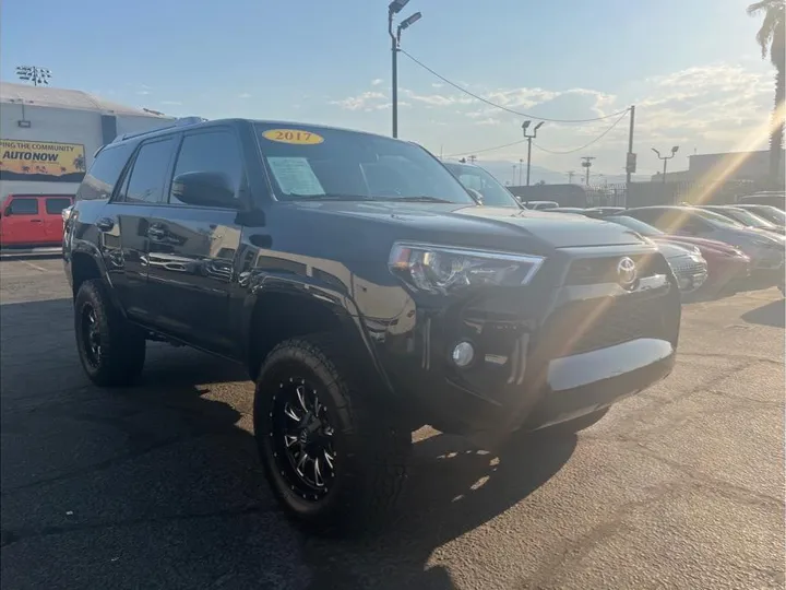 BLACK, 2017 TOYOTA 4RUNNER Image 2