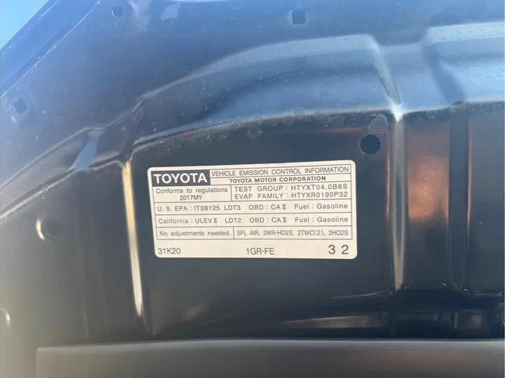 BLACK, 2017 TOYOTA 4RUNNER Image 15