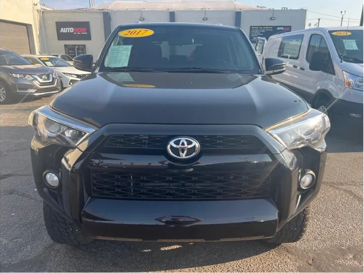 BLACK, 2017 TOYOTA 4RUNNER Image 1