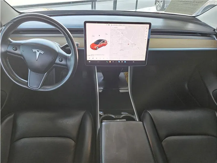 RED, 2018 TESLA MODEL 3 Image 5