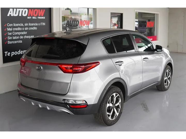 GRAY, 2021 KIA SPORTAGE Image 5