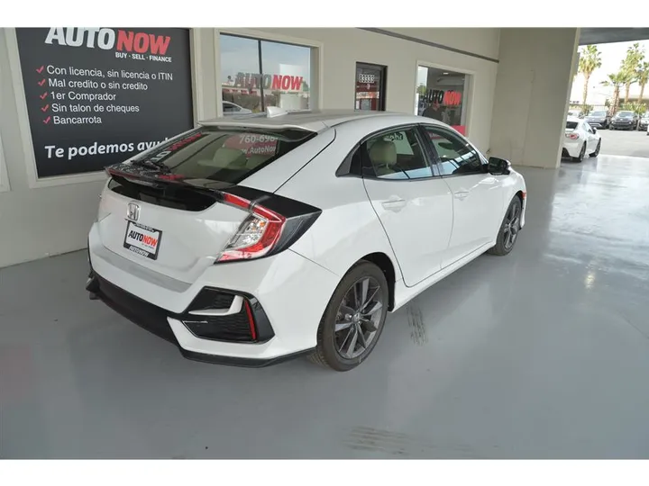 WHITE, 2020 HONDA CIVIC Image 5