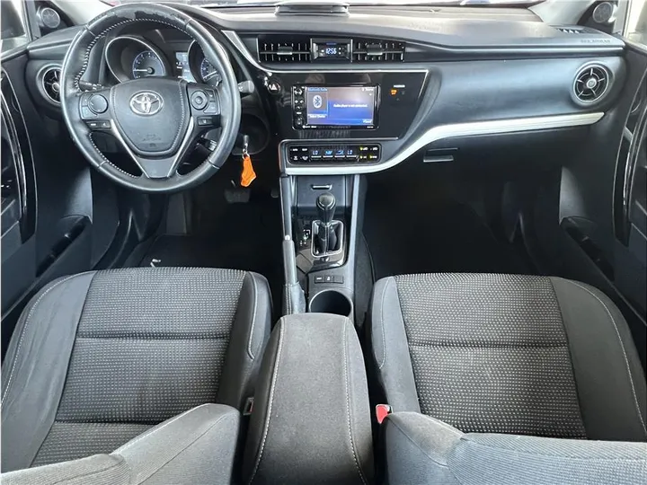 BLACK, 2017 TOYOTA COROLLA IM Image 16