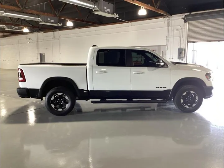 WHITE, 2020 RAM 1500 CREW CAB Image 8