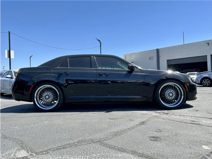 BLACK, 2019 CHRYSLER 300 Image 6