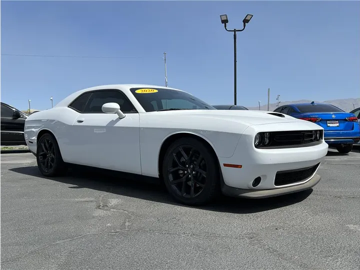 WHITE, 2021 DODGE CHALLENGER Image 7