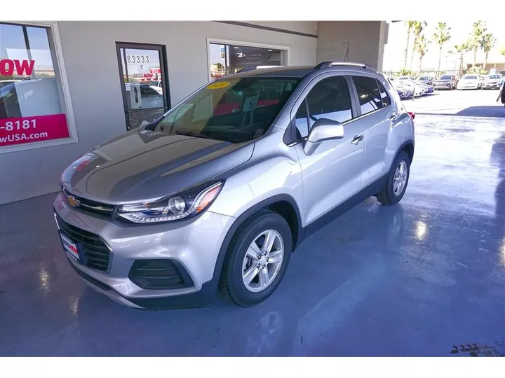 SILVER, 2020 CHEVROLET TRAX Image 1
