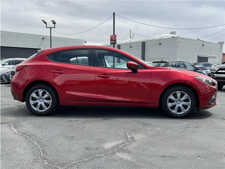 RED, 2016 MAZDA MAZDA3 Image 6