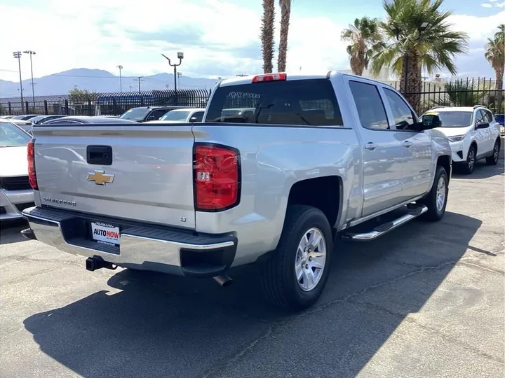 SILVER, 2018 CHEVROLET SILVERADO 1500 CREW CAB Image 7