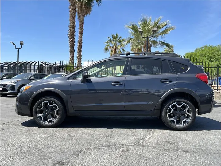 GRAY, 2015 SUBARU XV CROSSTREK Image 2