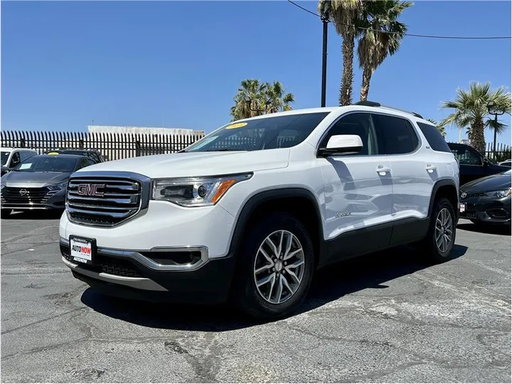 WHITE, 2018 GMC ACADIA Image 1