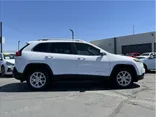 WHITE, 2017 JEEP CHEROKEE Thumnail Image 6