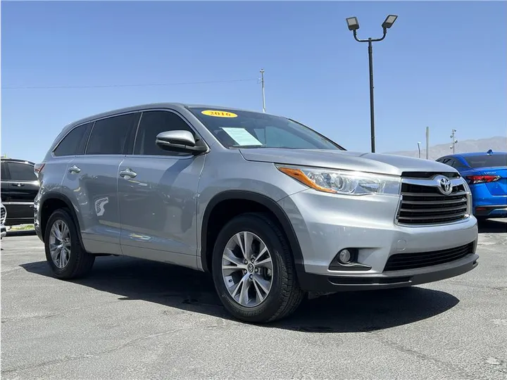 SILVER, 2016 TOYOTA HIGHLANDER Image 7