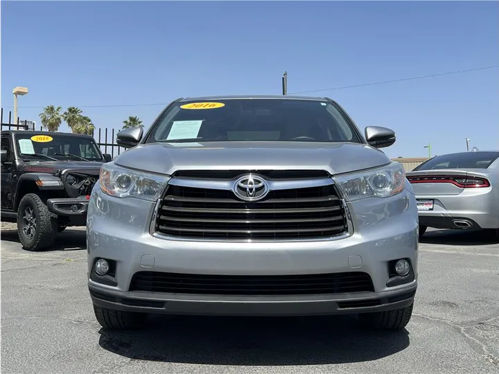 SILVER, 2016 TOYOTA HIGHLANDER Image 8