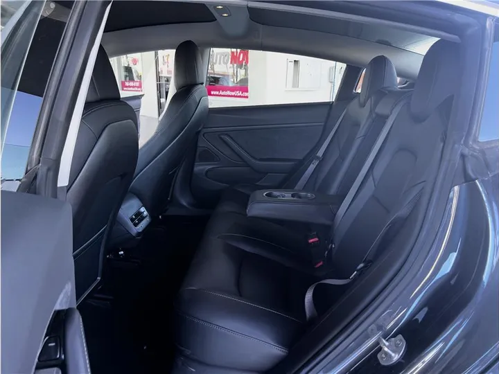 GRAY, 2018 TESLA MODEL 3 Image 5