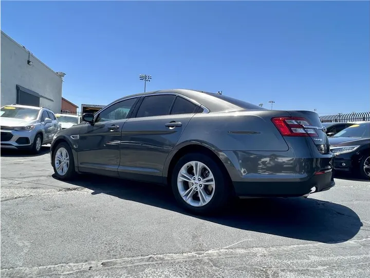 GRAY, 2018 FORD TAURUS Image 3