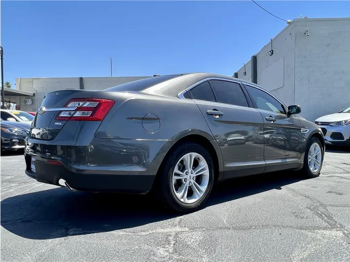 GRAY, 2018 FORD TAURUS Image 5