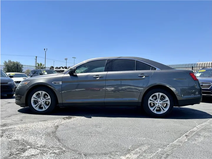 GRAY, 2018 FORD TAURUS Image 2