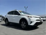 WHITE, 2018 TOYOTA RAV4 Thumnail Image 7