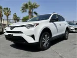 WHITE, 2018 TOYOTA RAV4 Thumnail Image 1